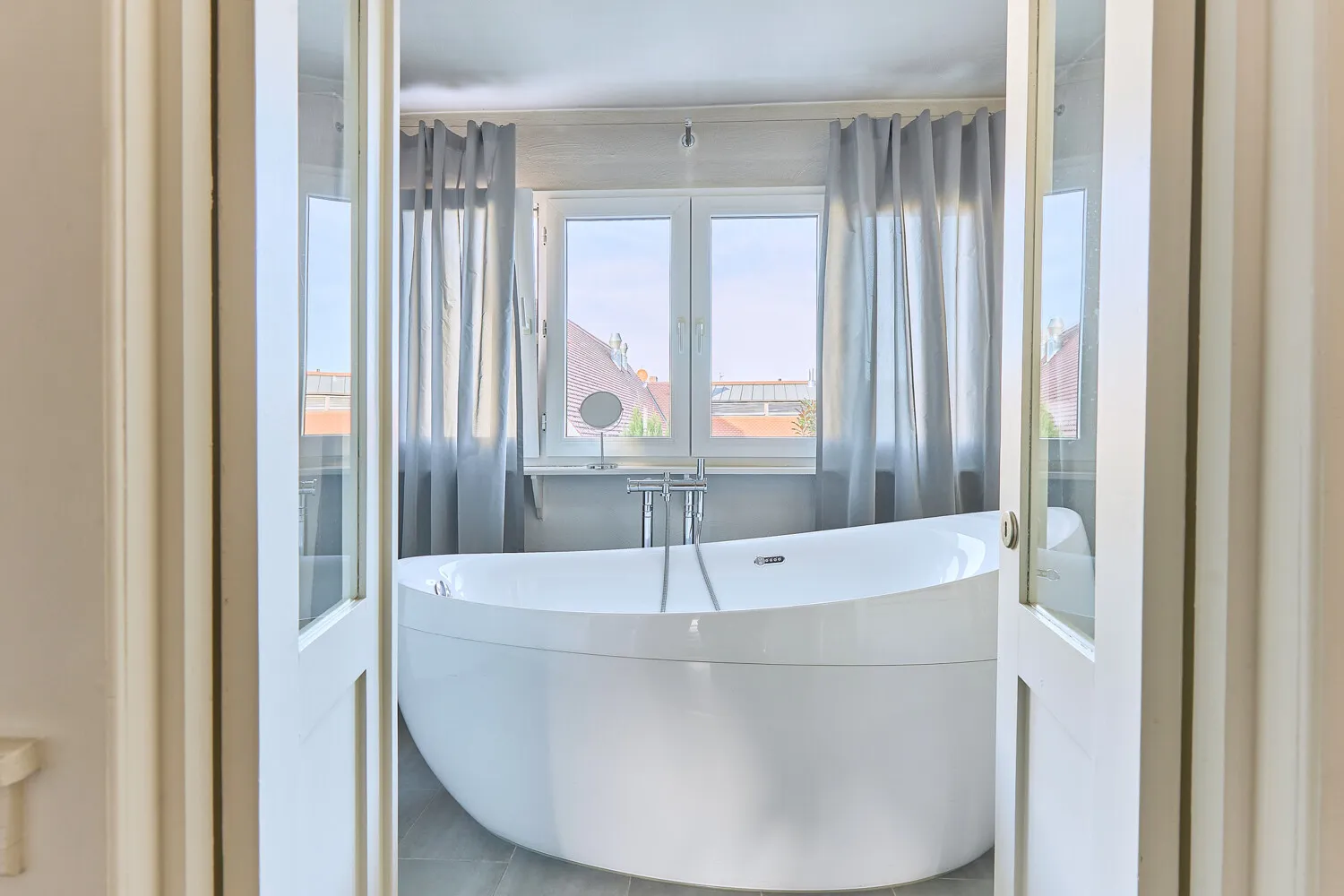 ...freistehender Badewanne