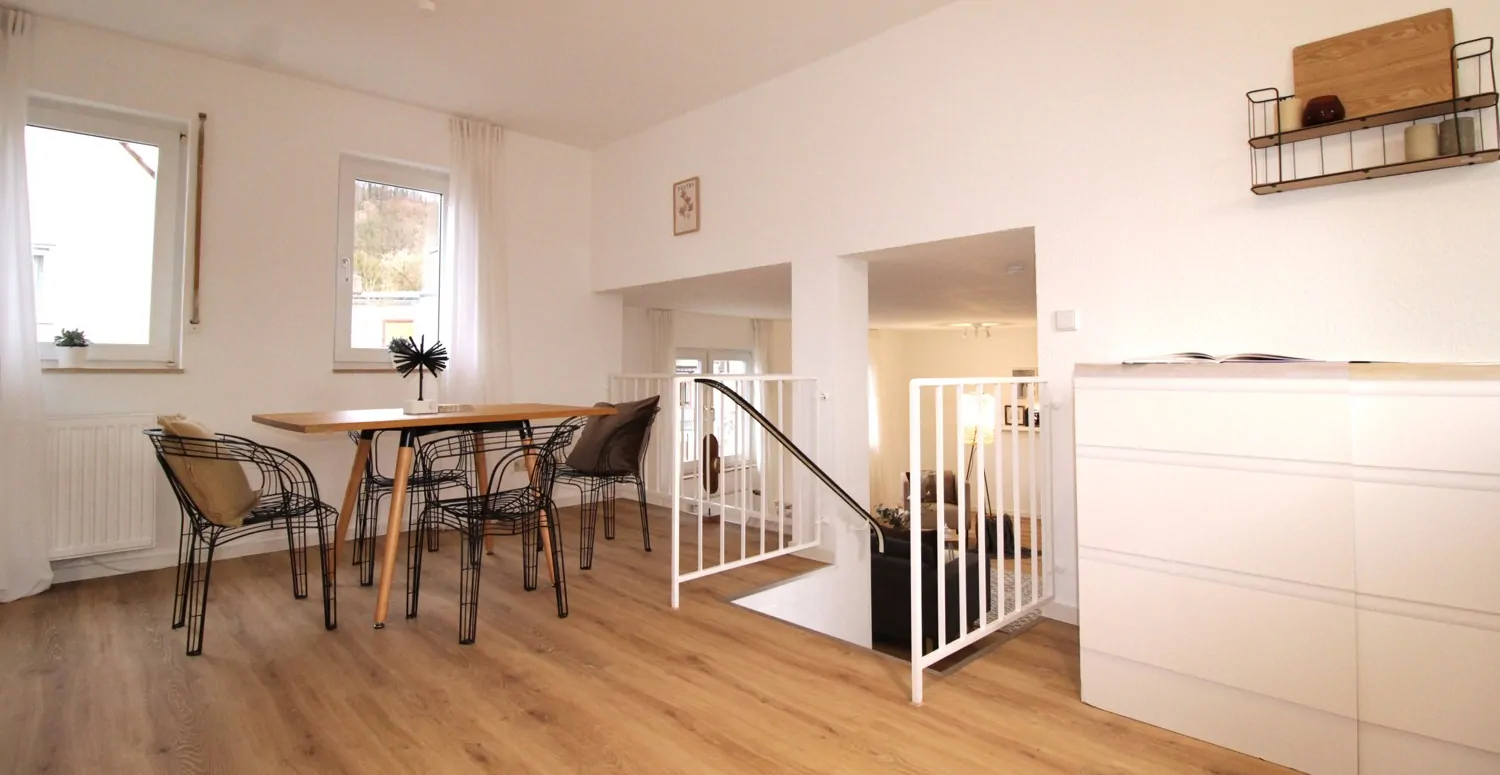 Offene Küche mit Essbereich