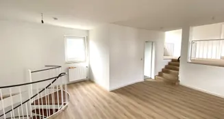 von_poll_real_estate_property_25133797_image_0