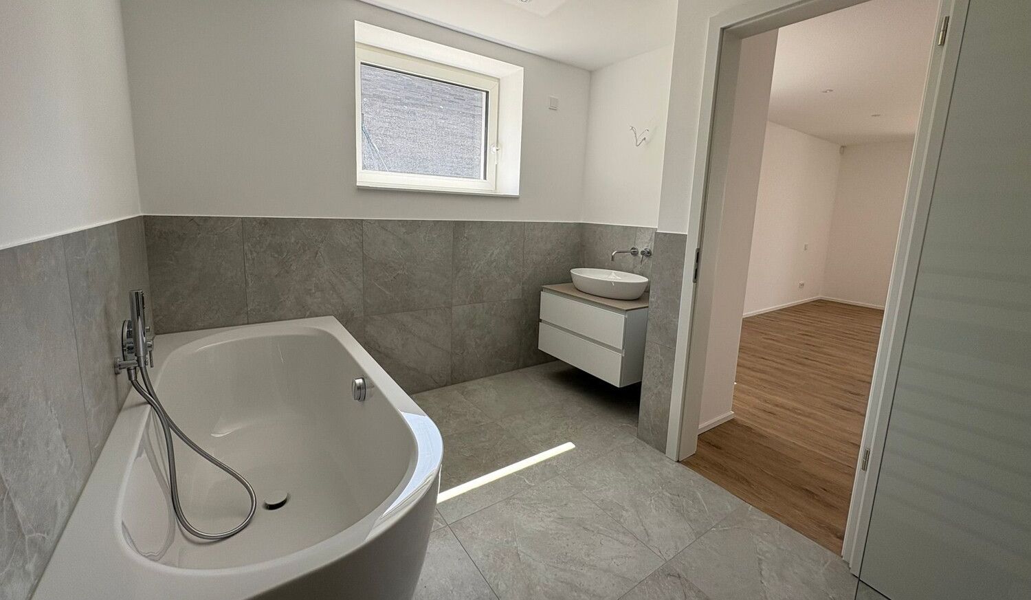 Hauptbadezimmer