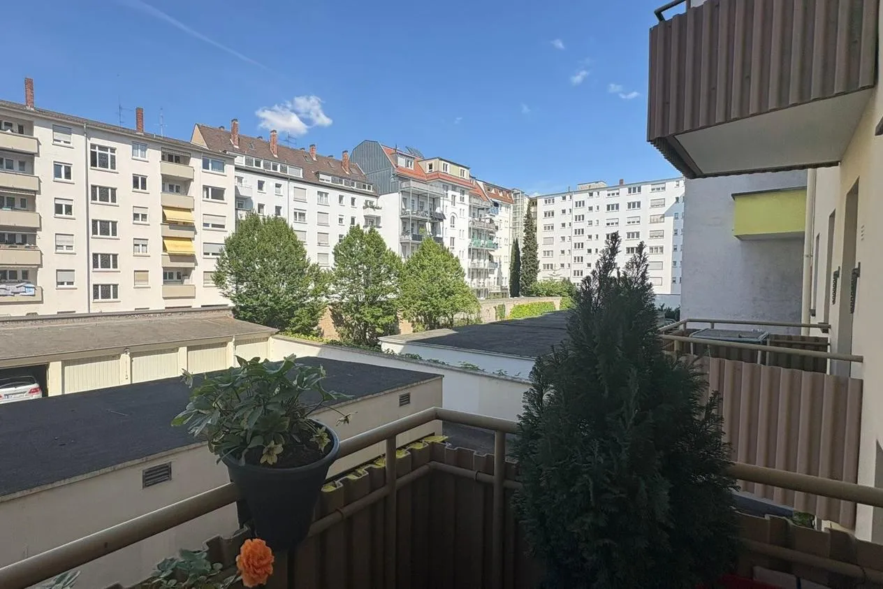 Rented 4-room apartment in the heart of the city