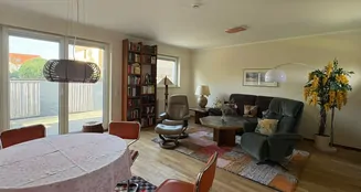 von_poll_real_estate_property_25133806_image_1