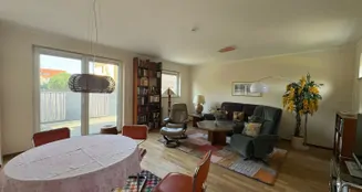 von_poll_real_estate_property_25133806_image_1