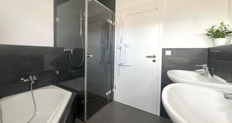 von_poll_real_estate_property_25133826_image_12