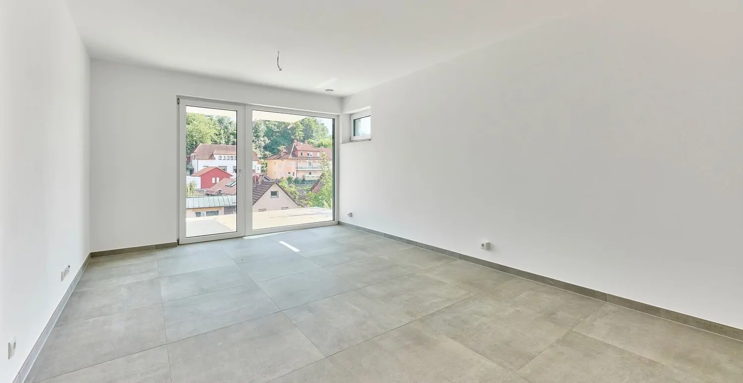 Toller Arbeitsbereich im Untergeschoss