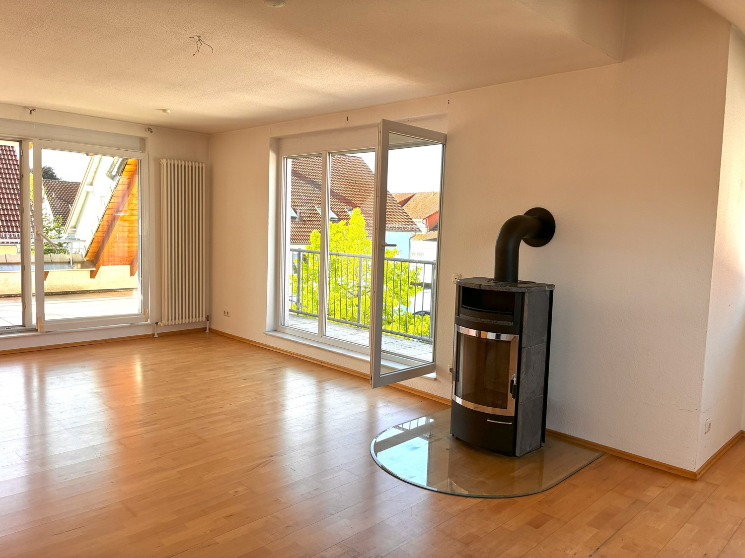 Dachterrasse , Balkon und Kaminofen
