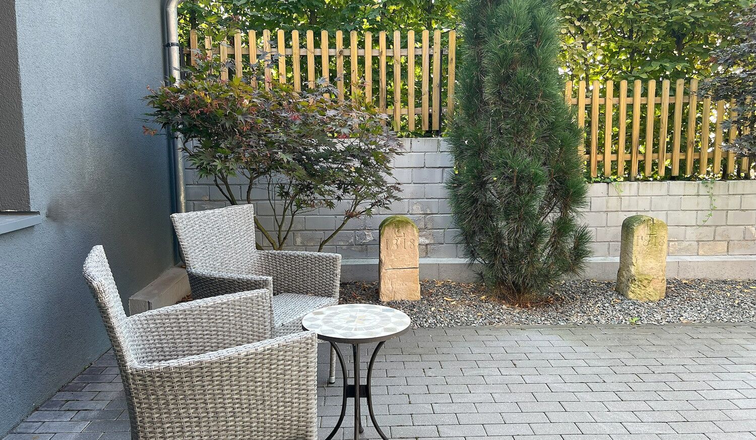 Toller Sitzplatz im Gartengeschoss