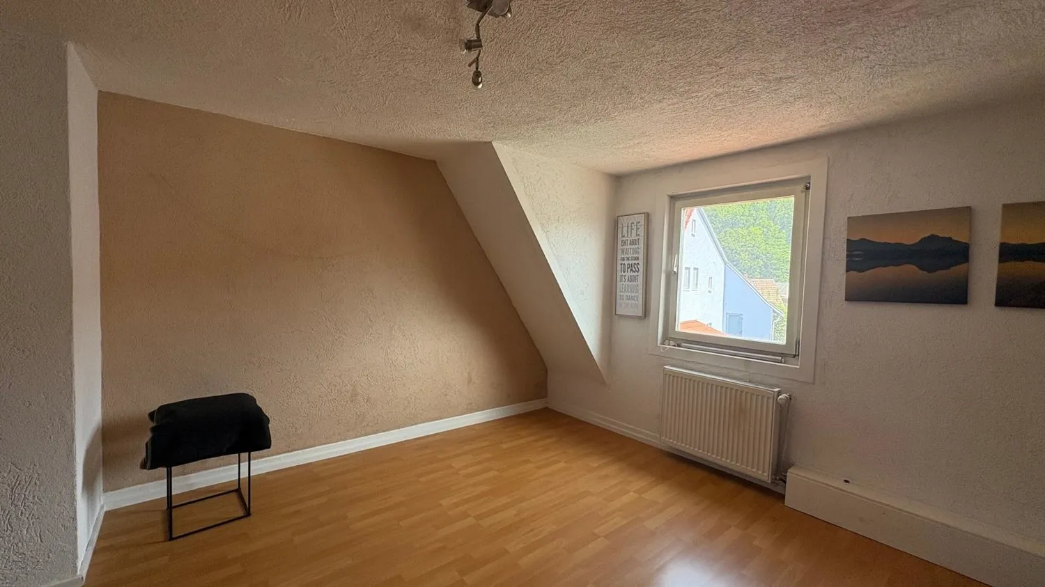 Schlafzimmer 1