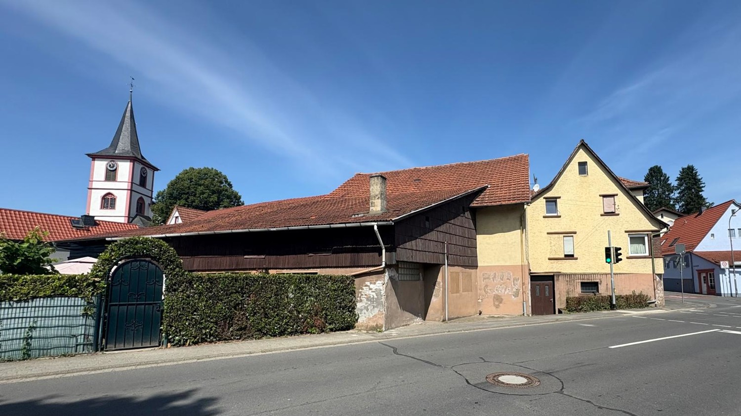 Straßenansicht 2