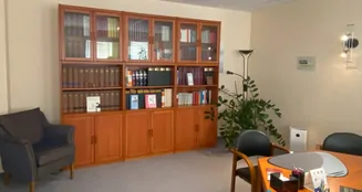 von_poll_real_estate_property_25133833_image_2