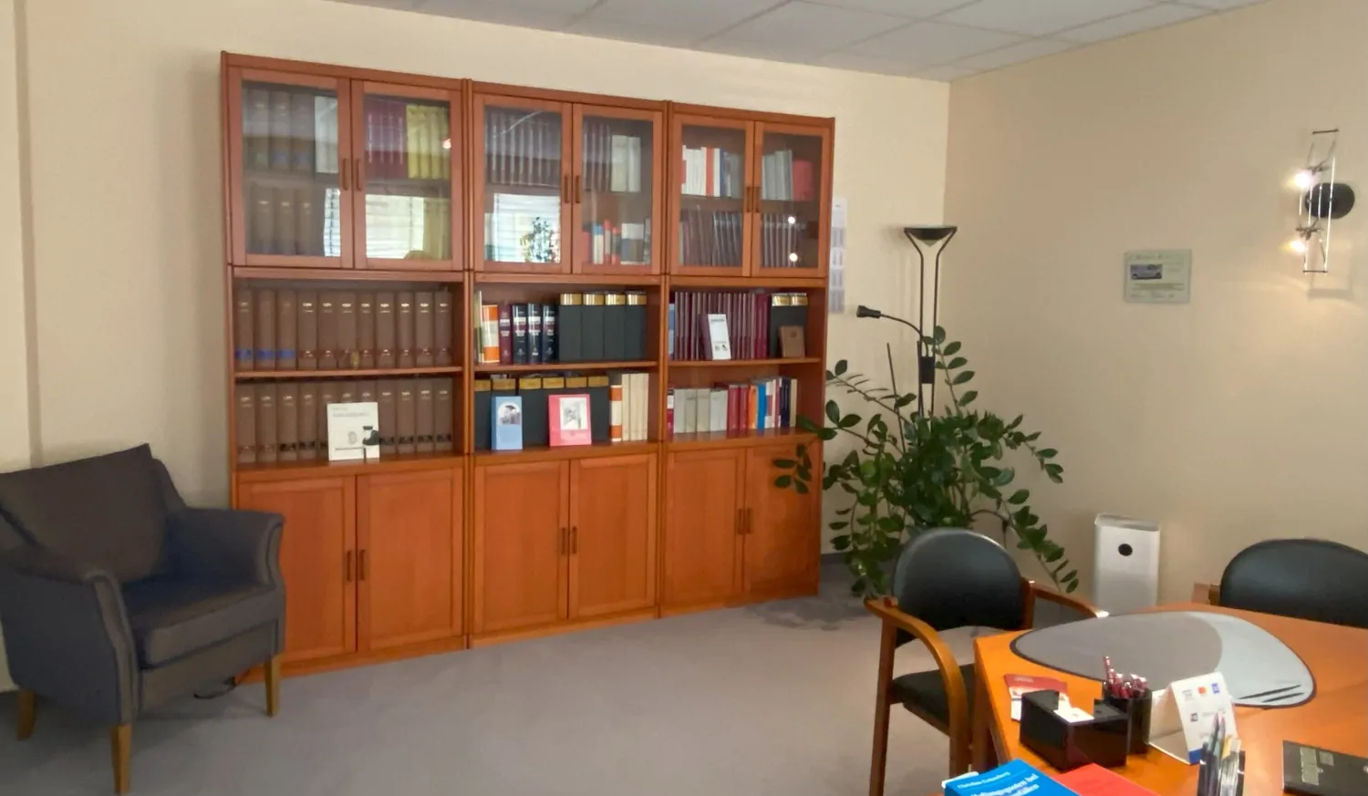 Großzügiges Büro.....