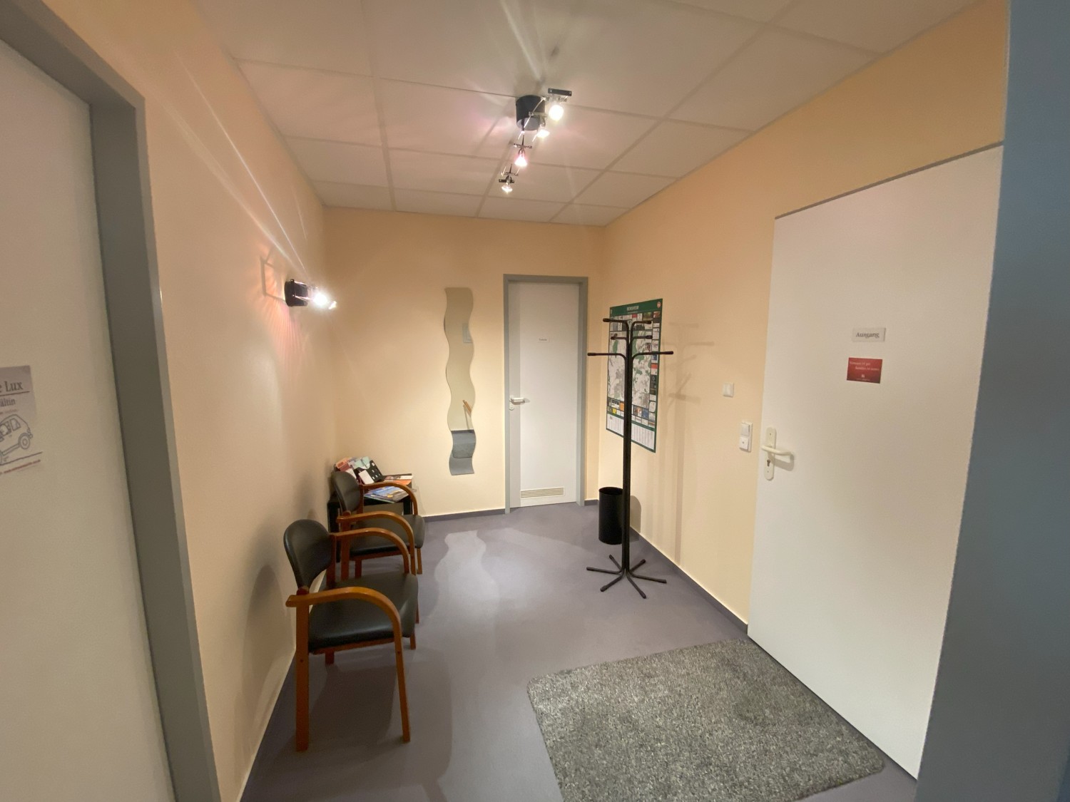 Schönes Büro mit Besprechungsraum zentral in Bensheim!