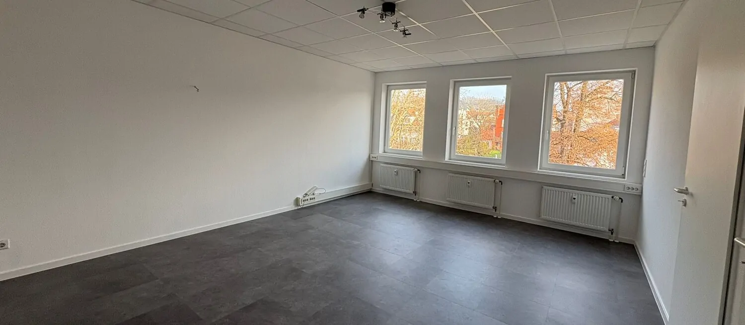 Großzügiges Besprechungszimmer