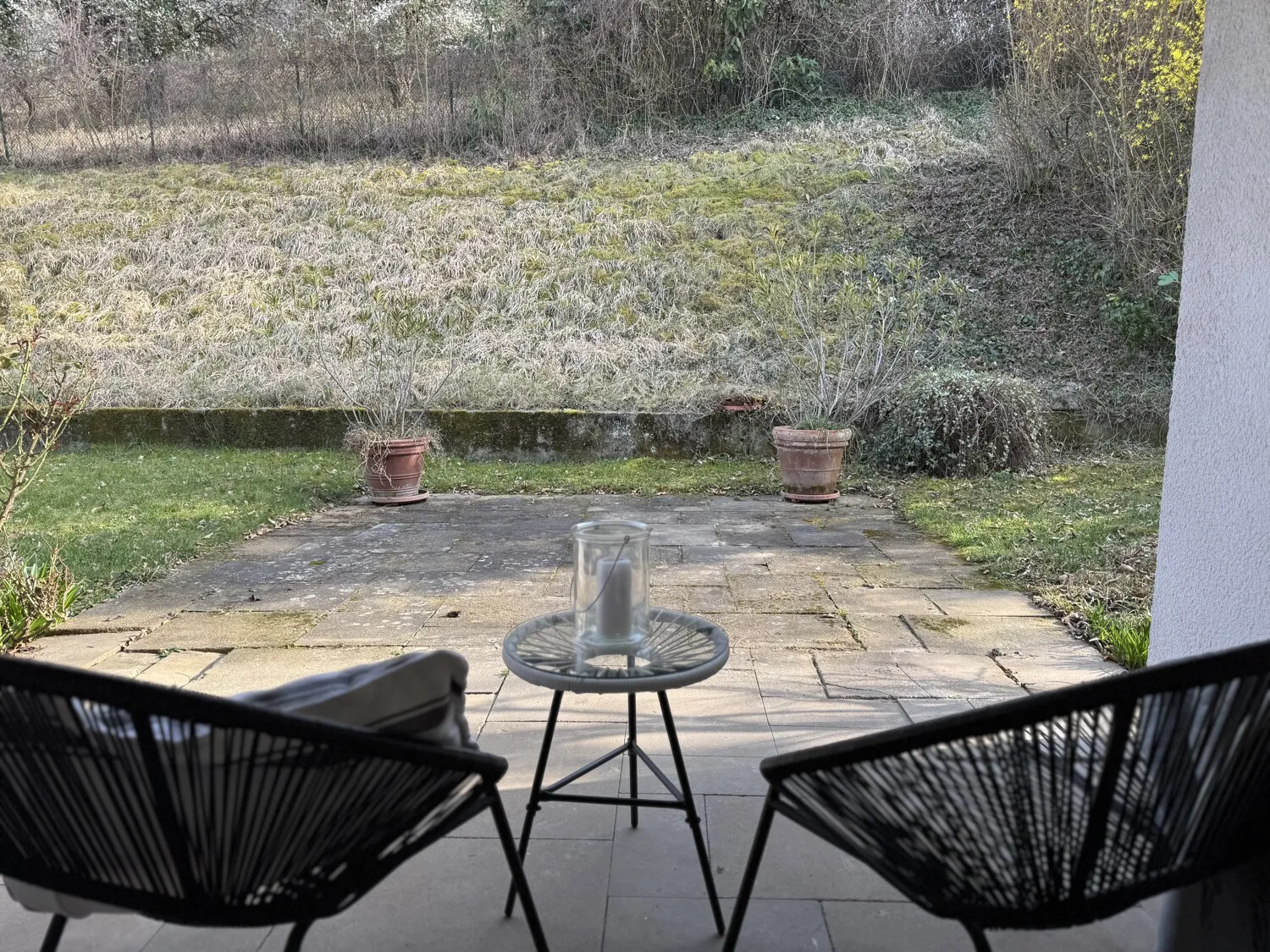 Teilüberdachte Terrasse