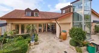 von_poll_real_estate_property_25133851_image_0