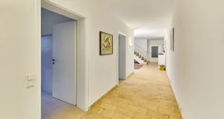 von_poll_real_estate_property_25133851_image_17