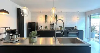 von_poll_real_estate_property_25133850_image_0