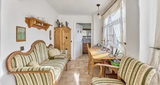 von_poll_real_estate_property_25133859_image_11