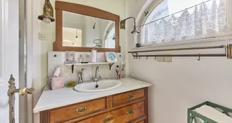 von_poll_real_estate_property_25133859_image_12