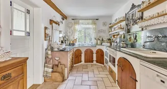 von_poll_real_estate_property_25133859_image_5