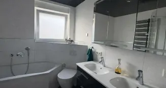 von_poll_real_estate_property_25133860_image_7