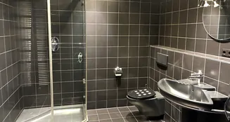 von_poll_real_estate_property_25133861_image_7