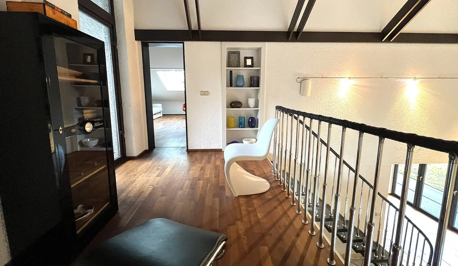 Blick zu den Räumlichkeiten im Dachgeschoss