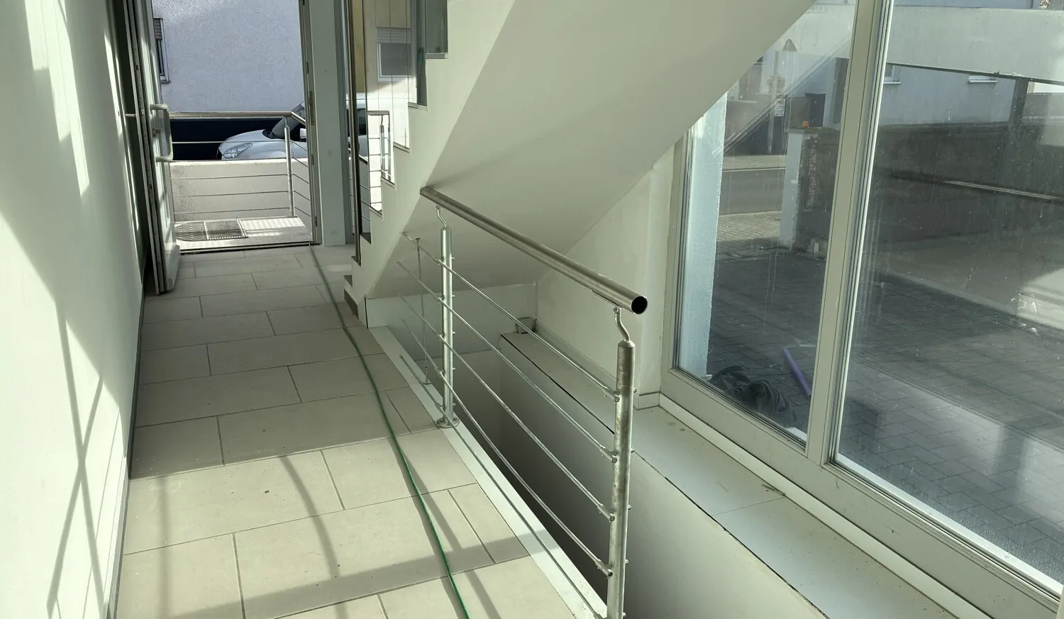 Heller, freundlicher Eingangsbereich