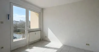 von_poll_real_estate_property_26133868_image_3