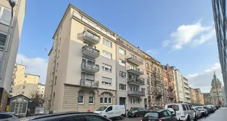 von_poll_real_estate_property_26133868_image_0