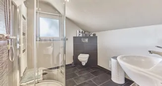 von_poll_real_estate_property_26133876_image_6