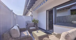 von_poll_real_estate_property_26133876_image_12