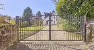 von_poll_real_estate_property_26133878_image_1