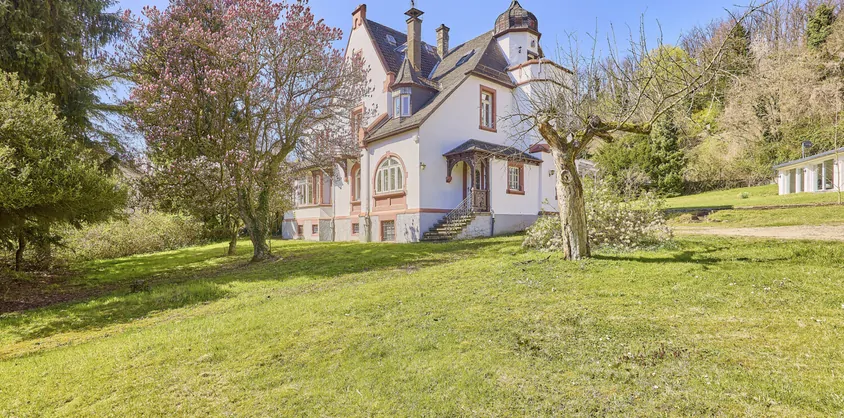 von Poll Immobilien GmbH
