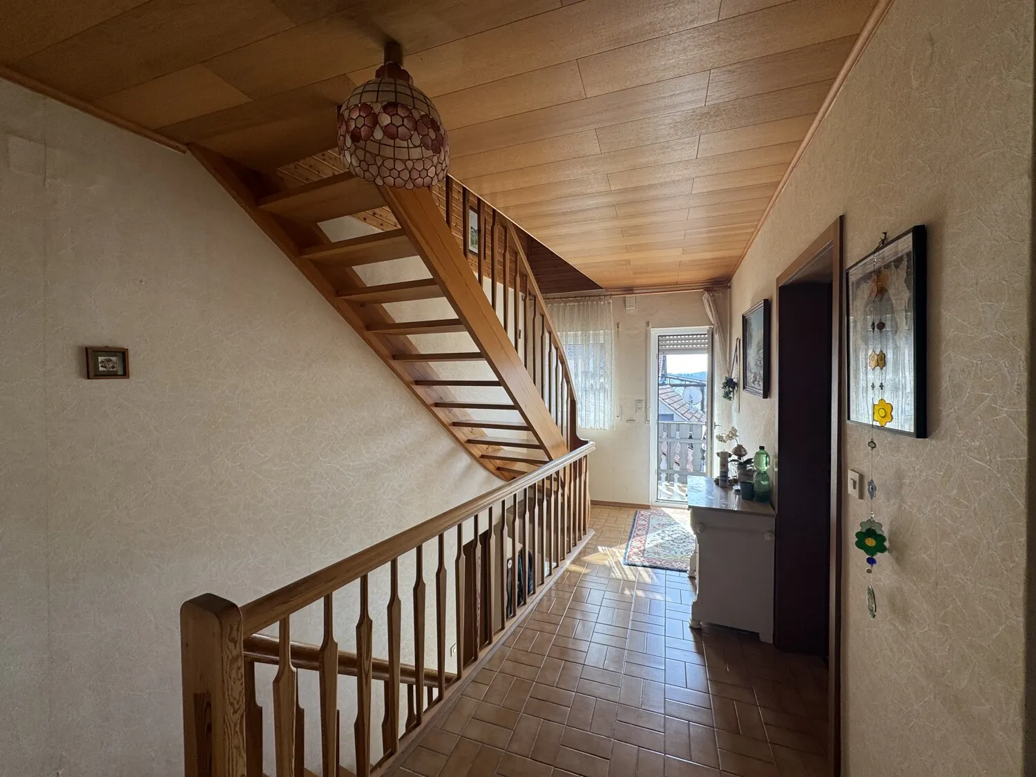 Blick zum Balkon im Anbau