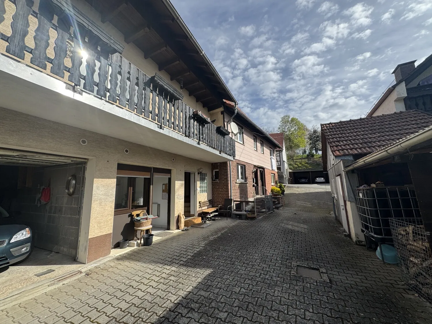 Zwei Haushälften in idyllischer Lage mit Gartengrundstück!