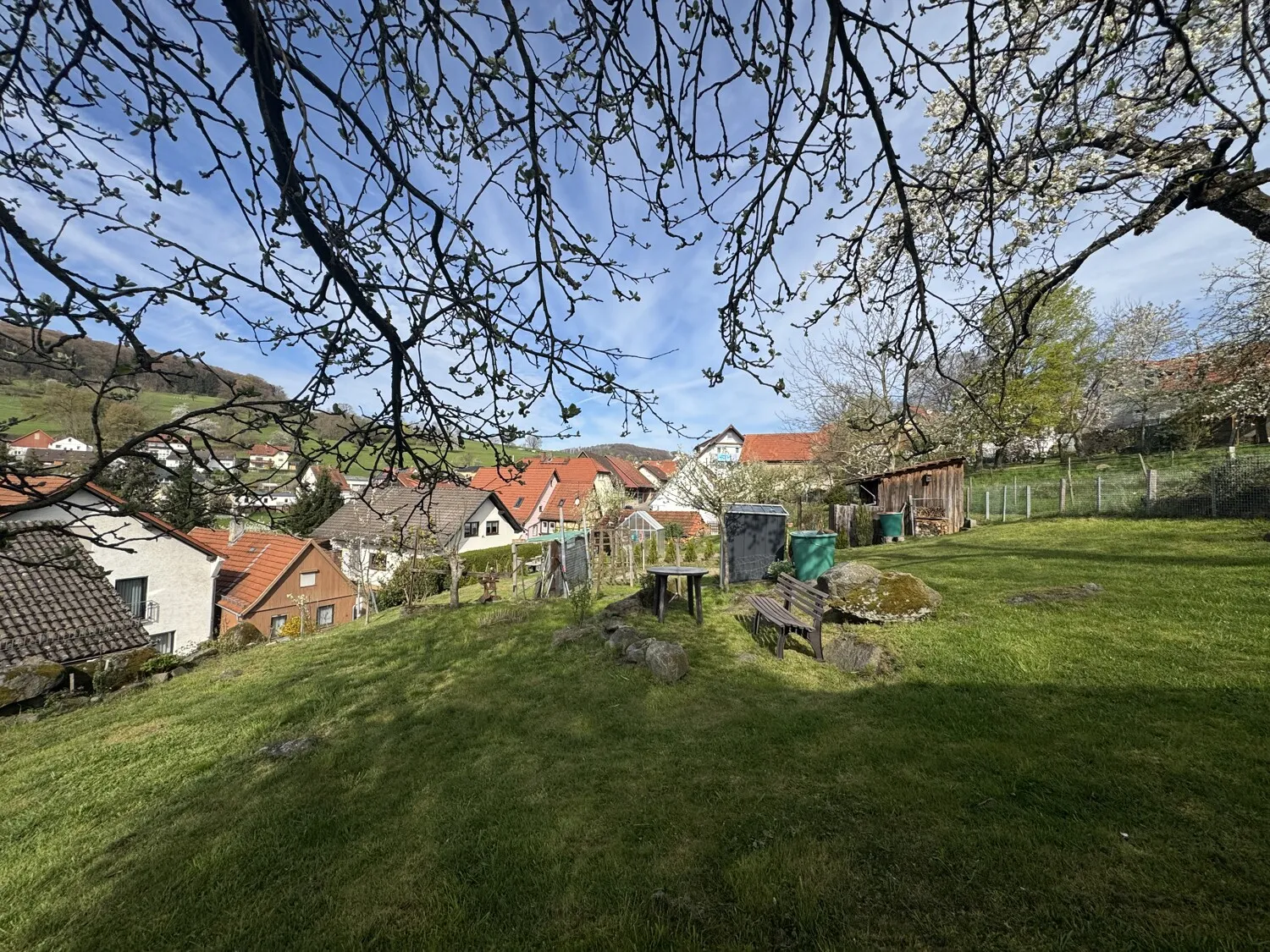 auf dem separaten Gartengrundstück