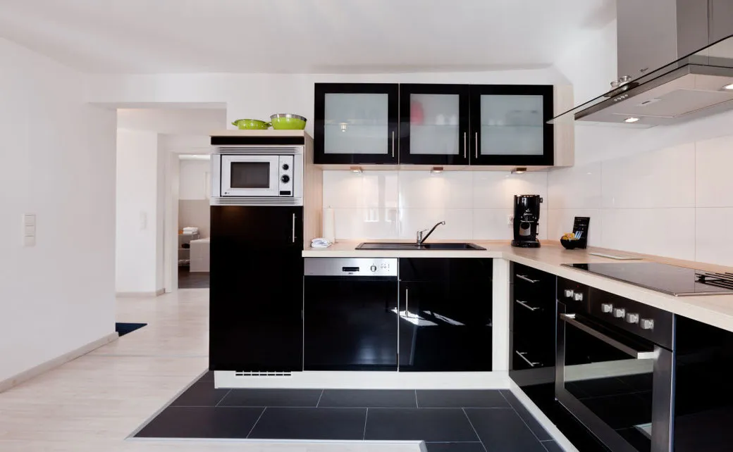 Apartment # 5  Starkenburgblick im DG: Hochwertige Einbauküche