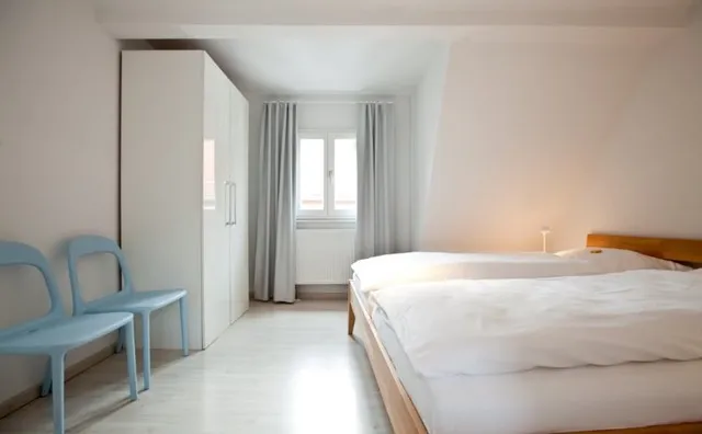 Apartment #5 Starkenburgblick im DG: Ansprechendes Schlafzimmer