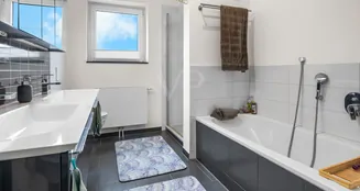 von_poll_real_estate_property_25203047_image_9