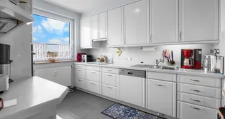 von_poll_real_estate_property_25203022_image_11