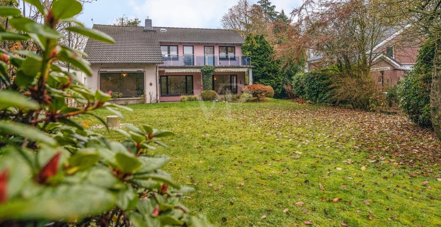 Garten und Haus von hinten