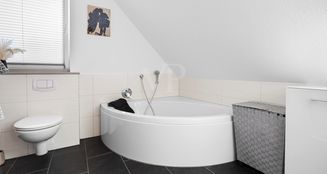 von_poll_real_estate_property_25203028_image_6