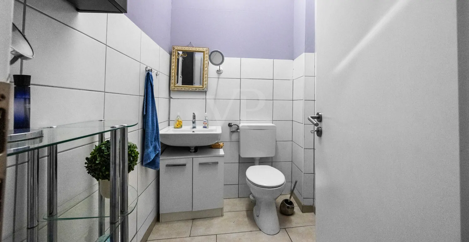 Gewerbefläche - Frisör (2)