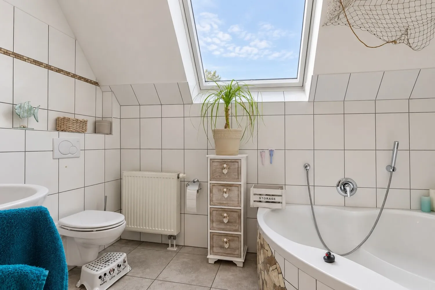 Badezimmer Ansicht 1