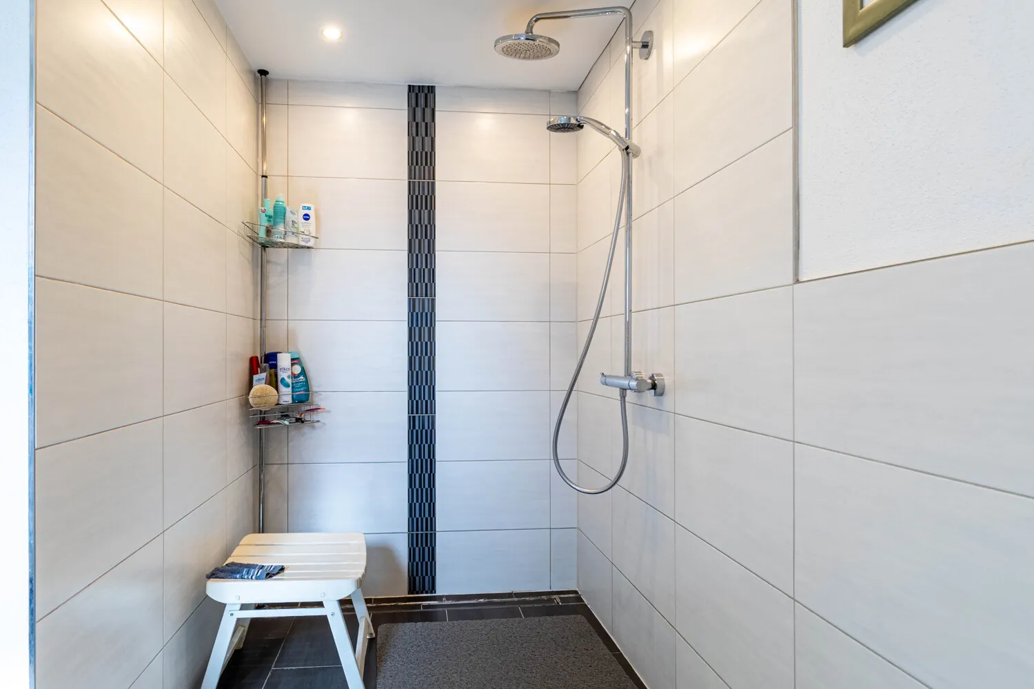 Badezimmer Ansicht 2