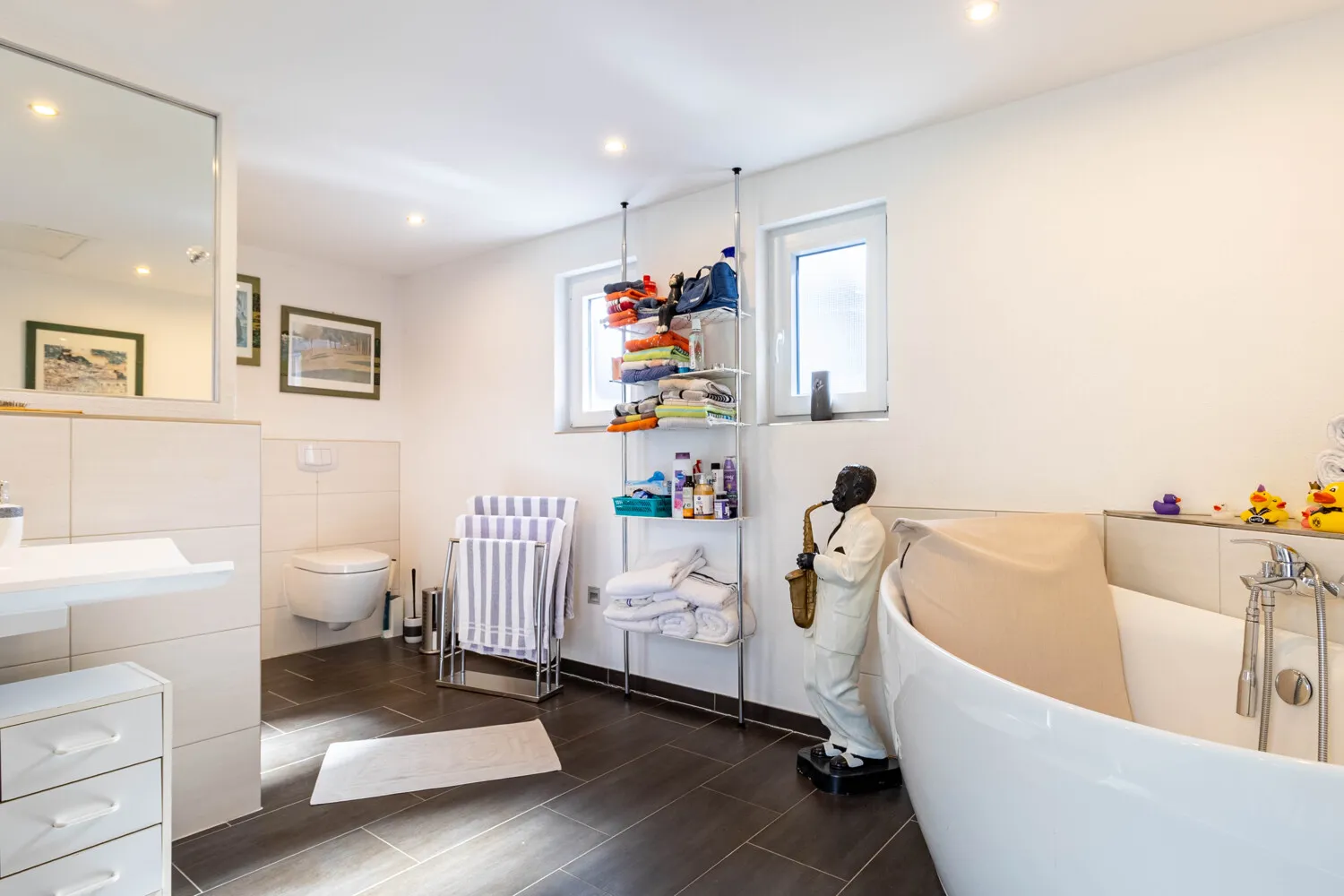Badezimmer Ansicht 1