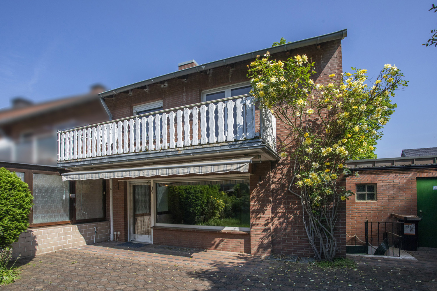 Terrasse und Balkon