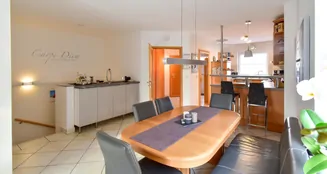 von_poll_real_estate_property_25174020_image_25