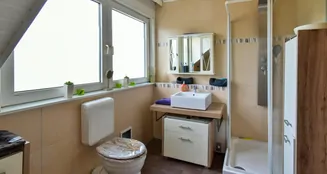 von_poll_real_estate_property_25174016_image_10